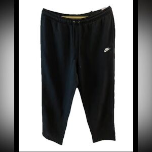 NWT Nike Black standard fit straight leg sweatpants large